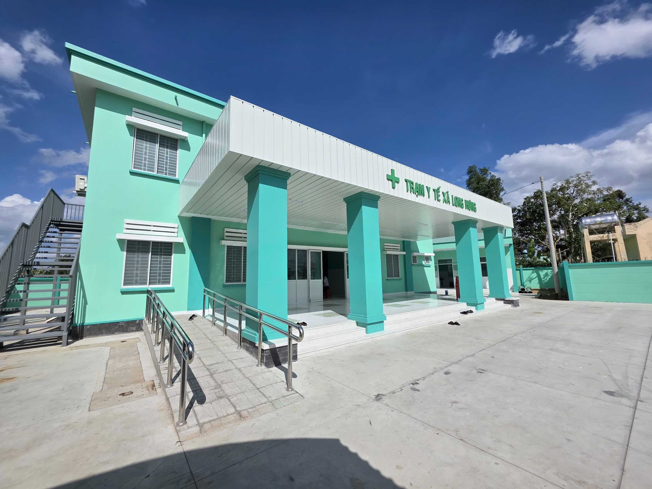 Trạm y tế xã Long Hưng